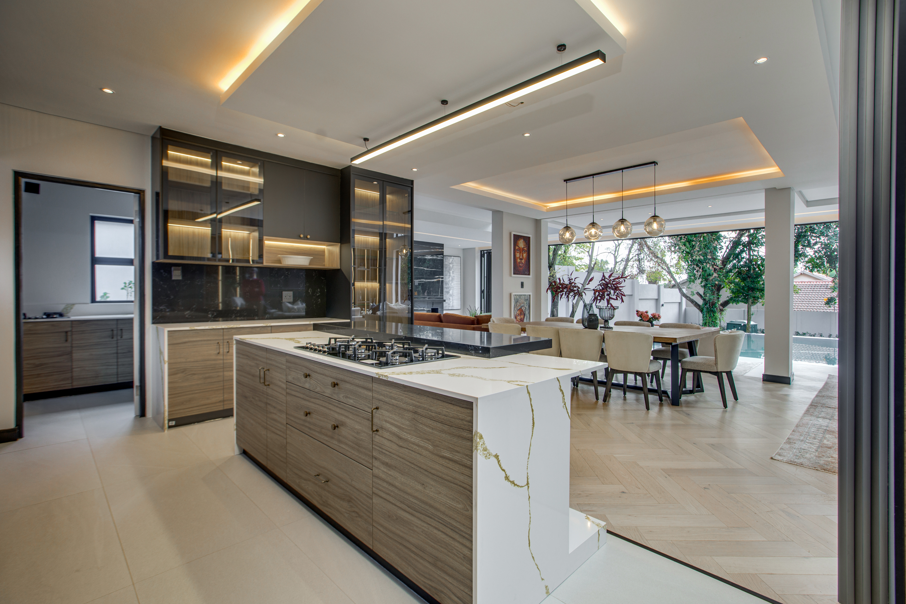 Integrated Appliances & Hob